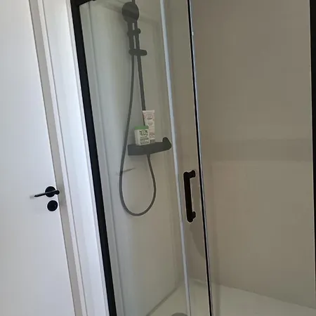 Au Calme Equipe, 20' A Pieds De La Апартаменти Брест