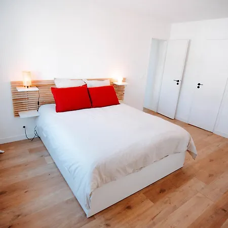 Au Calme Equipe, 20' A Pieds De La Апартаменти *